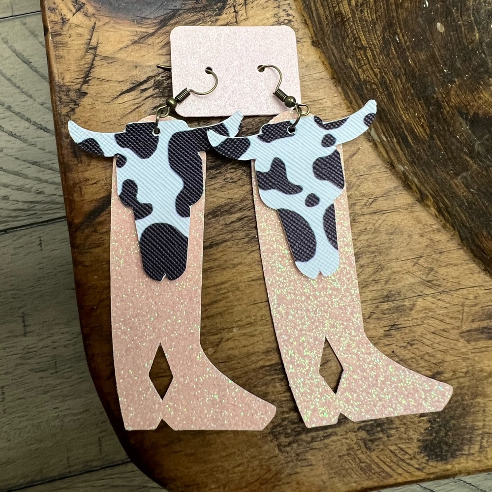 Handmade leather earrings